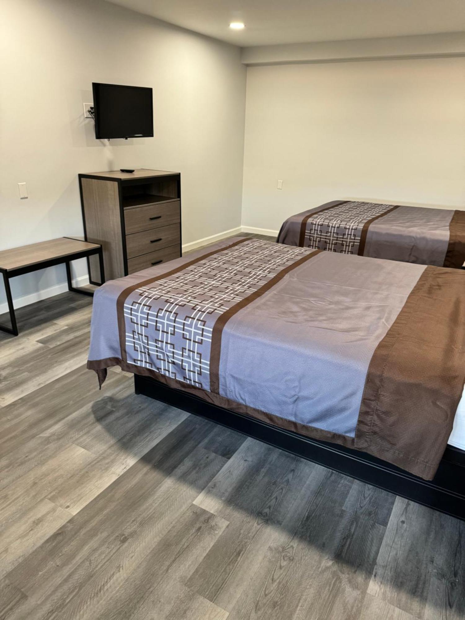Continental Inn And Suites Nacogdoches Tx Sfa University Downtown المظهر الخارجي الصورة