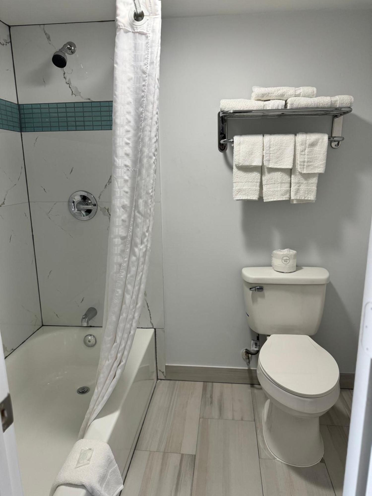 Continental Inn And Suites Nacogdoches Tx Sfa University Downtown المظهر الخارجي الصورة