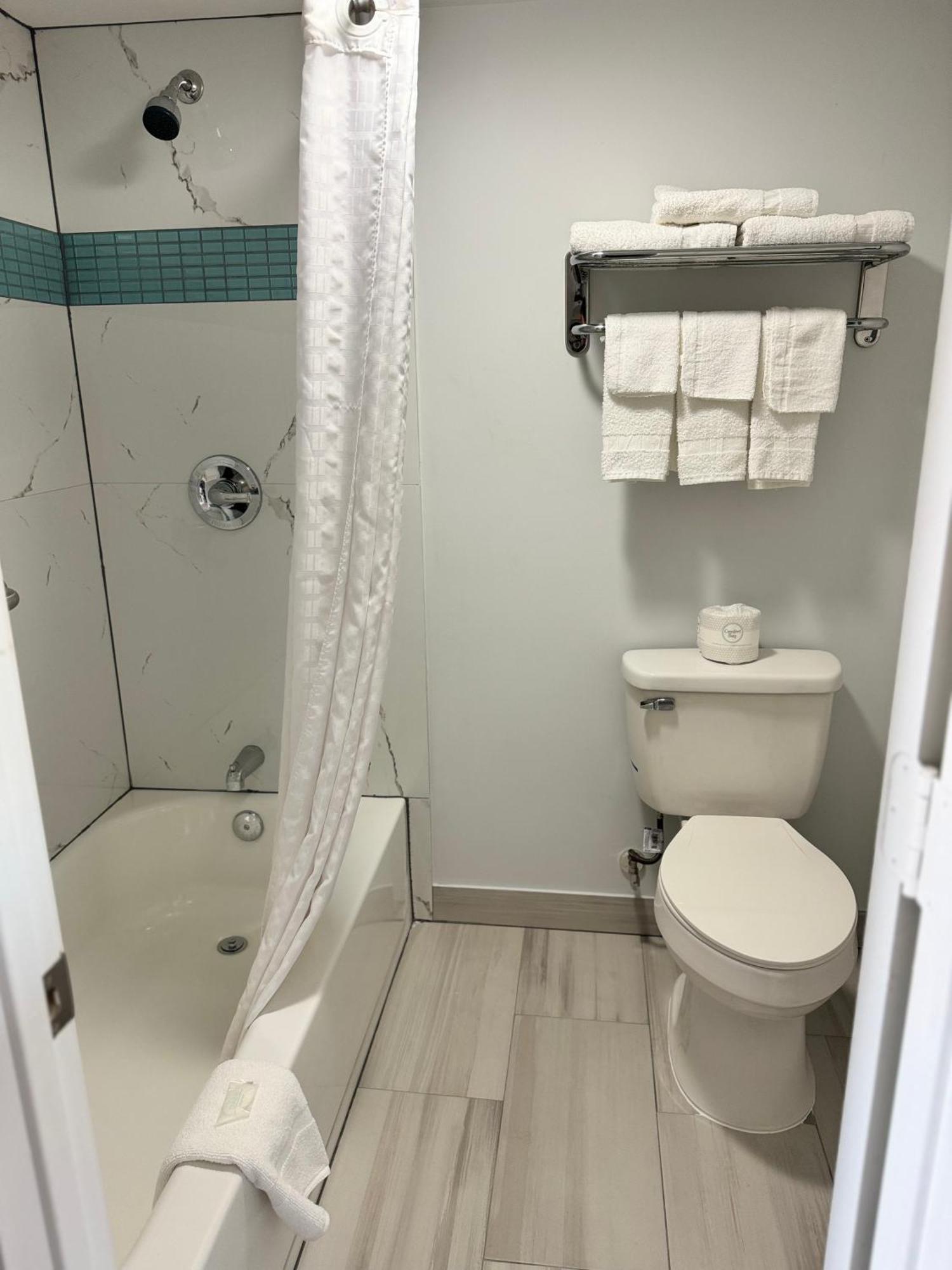 Continental Inn And Suites Nacogdoches Tx Sfa University Downtown المظهر الخارجي الصورة