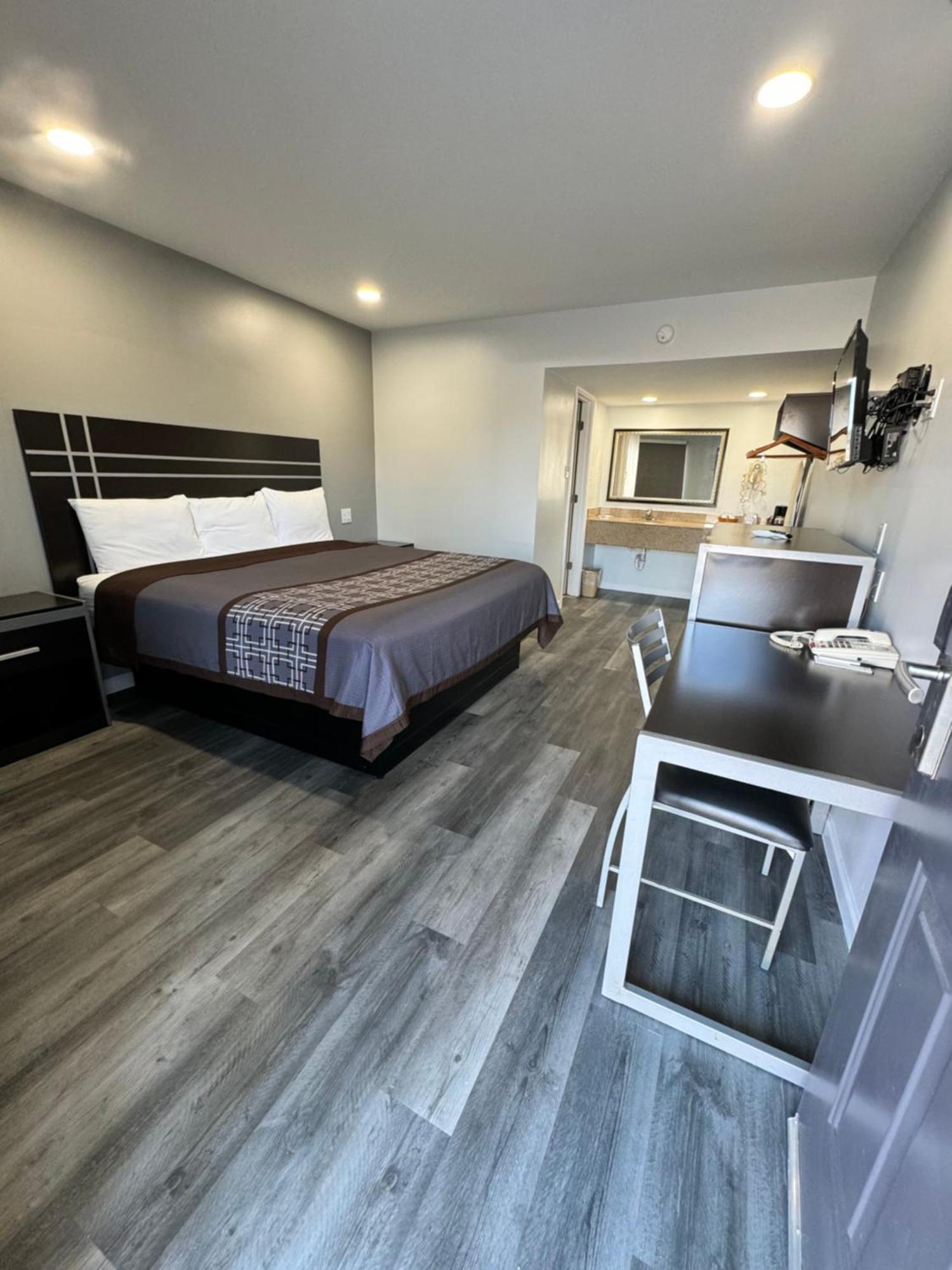 Continental Inn And Suites Nacogdoches Tx Sfa University Downtown المظهر الخارجي الصورة