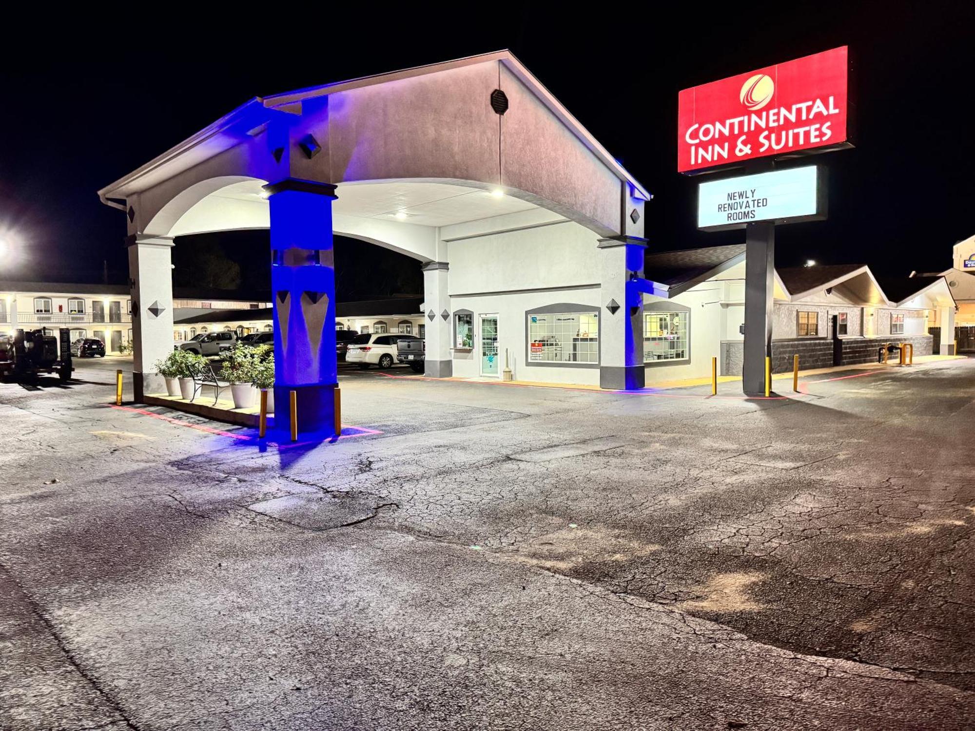 Continental Inn And Suites Nacogdoches Tx Sfa University Downtown المظهر الخارجي الصورة