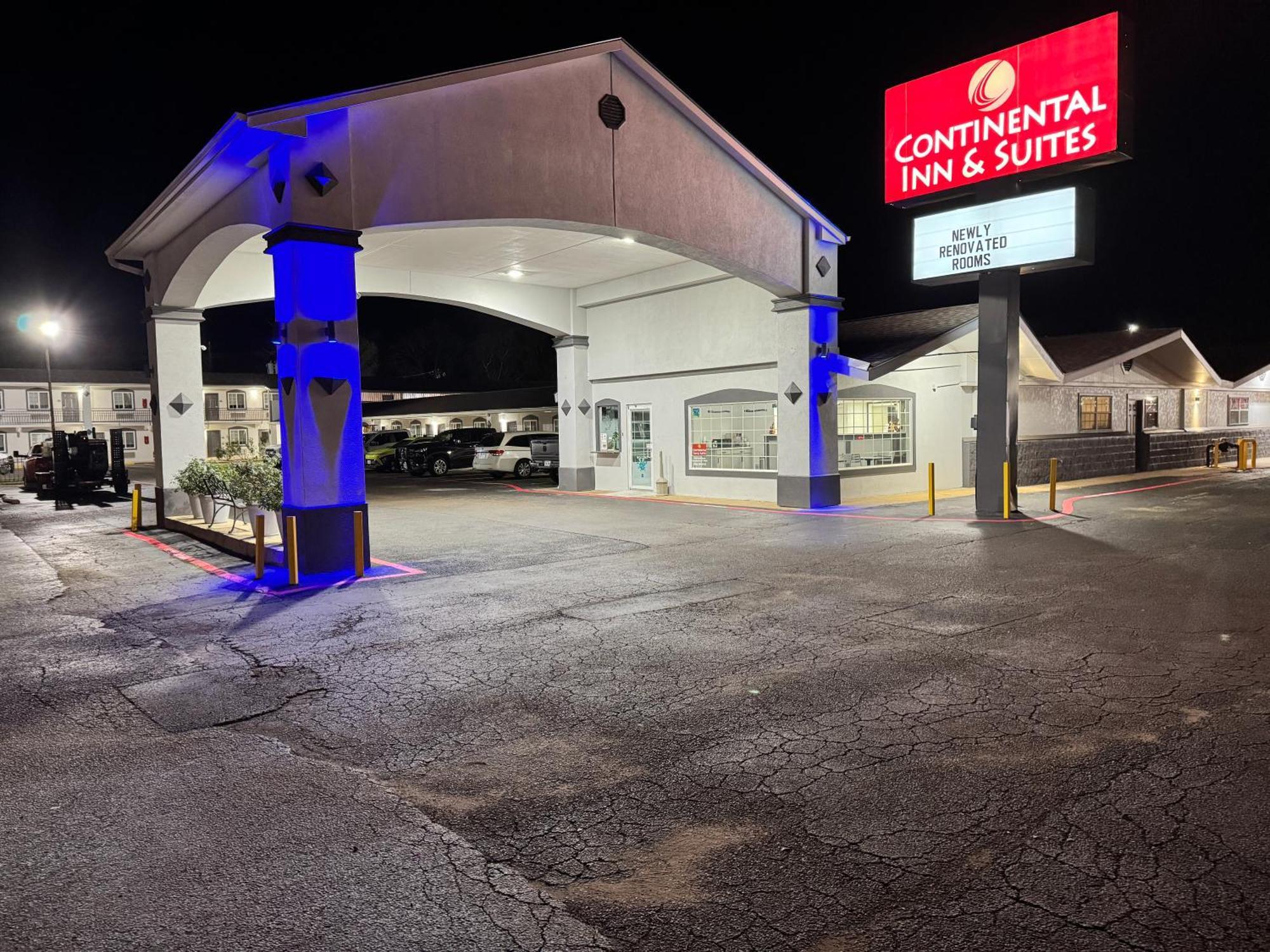 Continental Inn And Suites Nacogdoches Tx Sfa University Downtown المظهر الخارجي الصورة