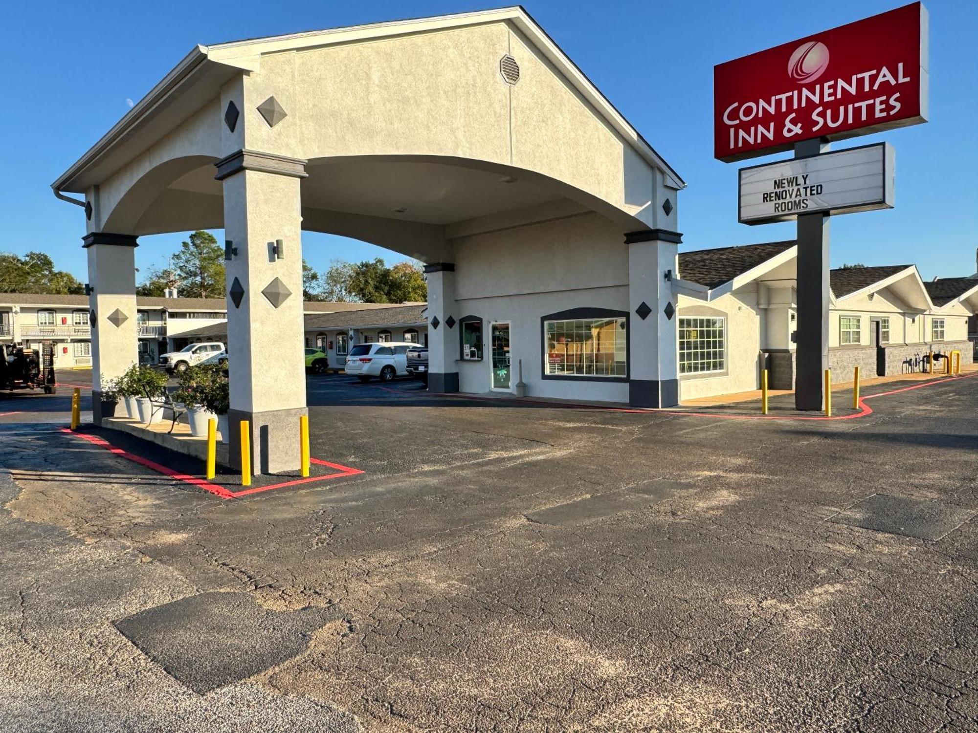 Continental Inn And Suites Nacogdoches Tx Sfa University Downtown المظهر الخارجي الصورة