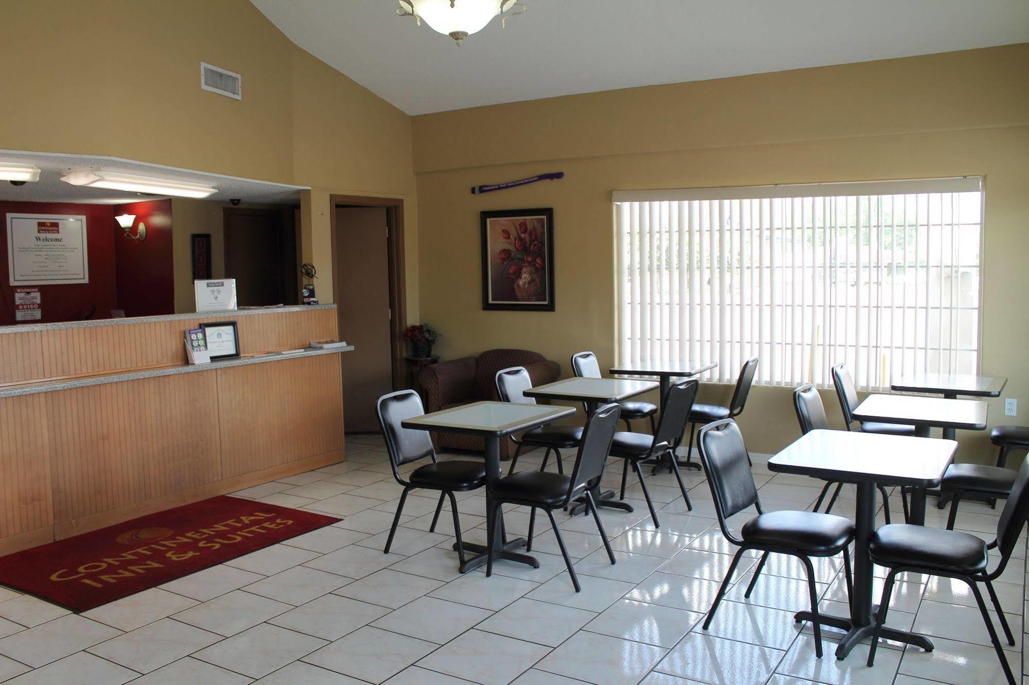 Continental Inn And Suites Nacogdoches Tx Sfa University Downtown المظهر الخارجي الصورة